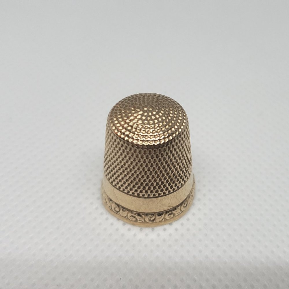 Antique Victorian 12K Yellow Gold Sewing Thimble